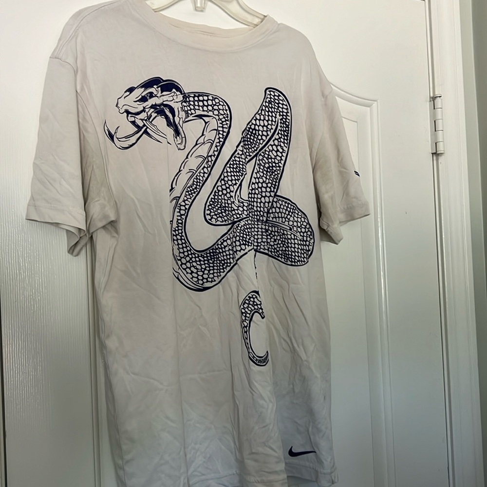 Used, Nike Mamba collection T-Shirt